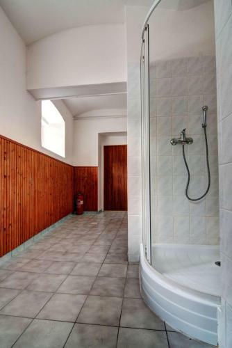 Hostal Chata Z�ti?�