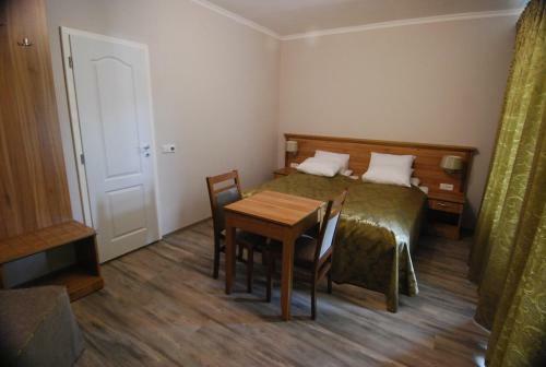 Hostal Ivanek Guest House