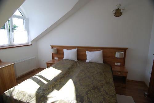 Hostal Ivanek Guest House