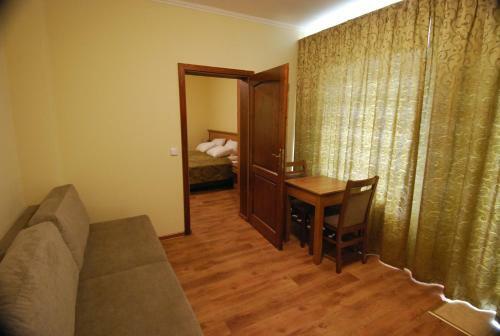 Hostal Ivanek Guest House