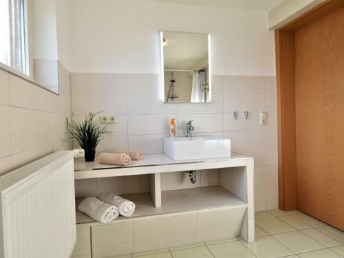 Luxorious Apartment In Gagelow With Garden
