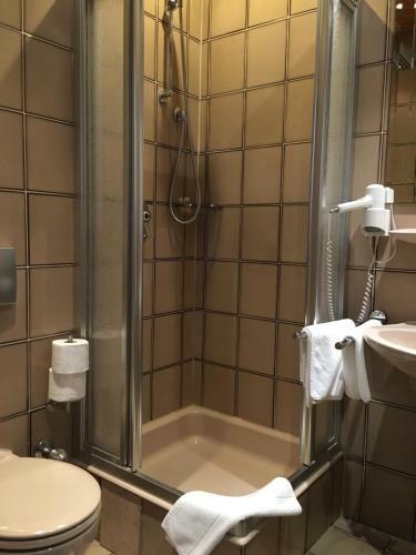 Hotel Gasthof Zur Sonne Winzenhohl