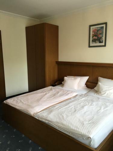 Hotel Gasthof Zur Sonne Winzenhohl