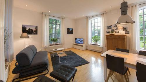 Apartamento Gro_e Luxus_ferienwohnung Im Alten