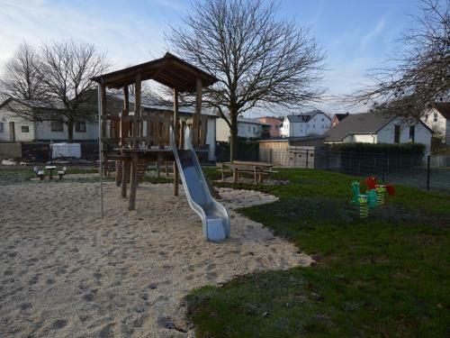 Spacious Apartment With Garden In Welschbillig Germany