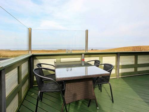 Three-bedroom Holiday Home In Tranek�r 3