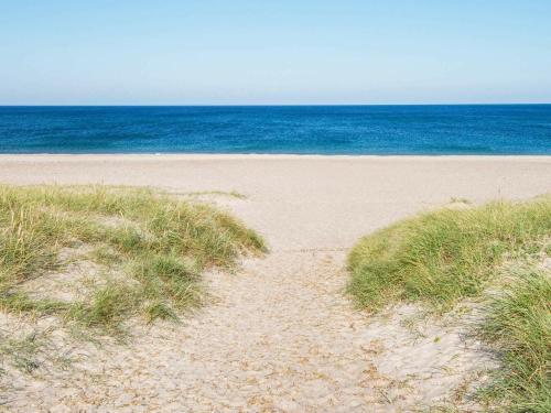 Six-bedroom Holiday Home In Harbo�re 2