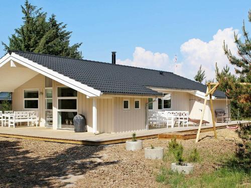 Two-bedroom Holiday Home In Oksb�l 13