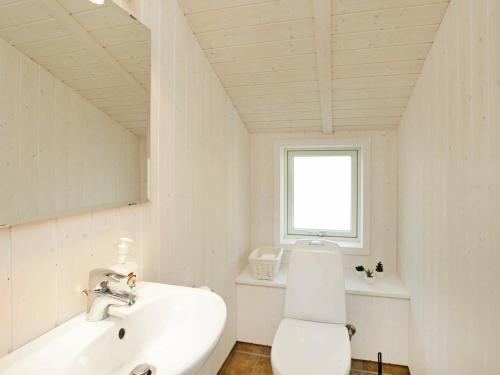 Two-bedroom Holiday Home In Oksb�l 13