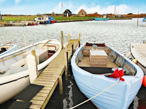Four-bedroom Holiday Home In Hvide Sande 3