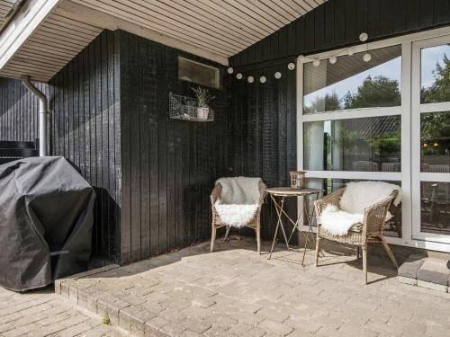 Five-bedroom Holiday Home In Fan� 3