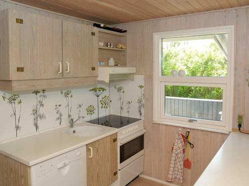 Three-bedroom Holiday Home In Vejers Strand 7