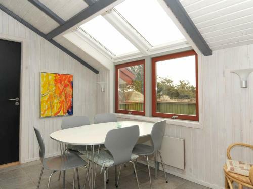 Three-bedroom Holiday Home In Vejers Strand 9