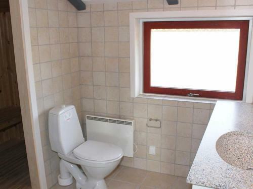 Three-bedroom Holiday Home In Vejers Strand 9