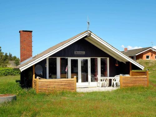 Three-bedroom Holiday Home In Vejers Strand 8
