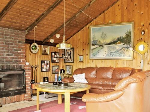 Three-bedroom Holiday Home In Vejers Strand 8
