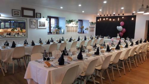El Portazgo Restaurante Hostal La Cisterniga