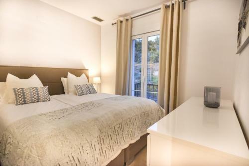 Apartamento Penthouse Balcones Del Lago Ist�n Marbella