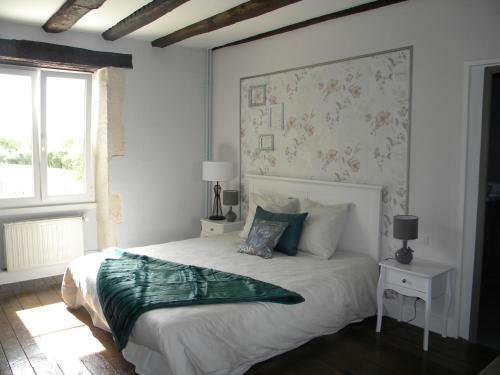 Hostal Chambres D'h�tes Du Domaine Du Val Bruant