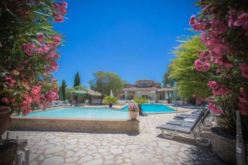 Hotel L'enclos Des Lauriers Roses