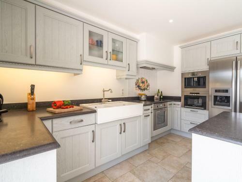 Luxurious Villa In Le Plan-de-la-tour With Swimming Pool