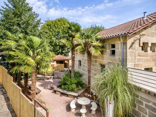 Spacious Mansion In Lacapelle-marival With Heated Pool