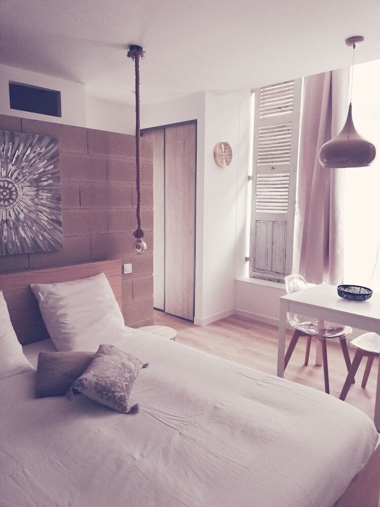 Aparthotel Suite 24