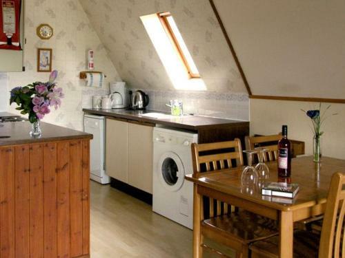 Larchfield Chalet 1