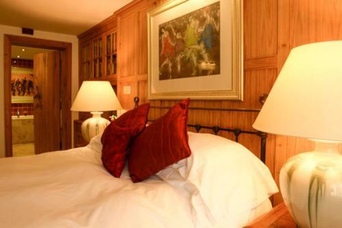 Posada Swan House