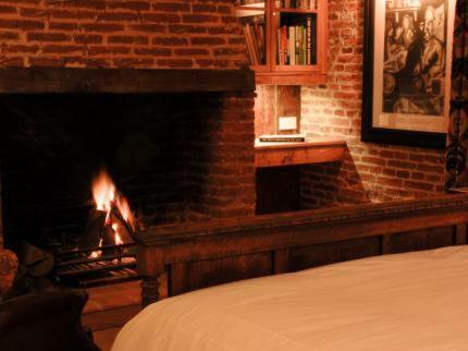 Posada Swan House