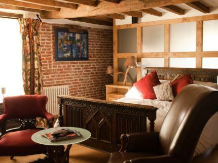 Posada Swan House