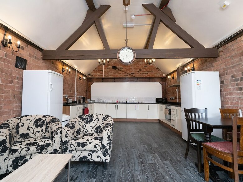 Bed & Breakfast Atz&h Inn