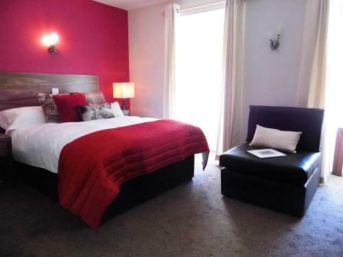 Queens Head Hotel