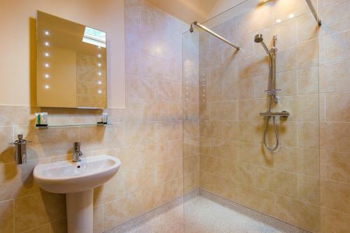 Bed & Breakfast Widbrook Barns