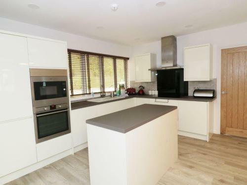 Hazel - Woodland Cottages