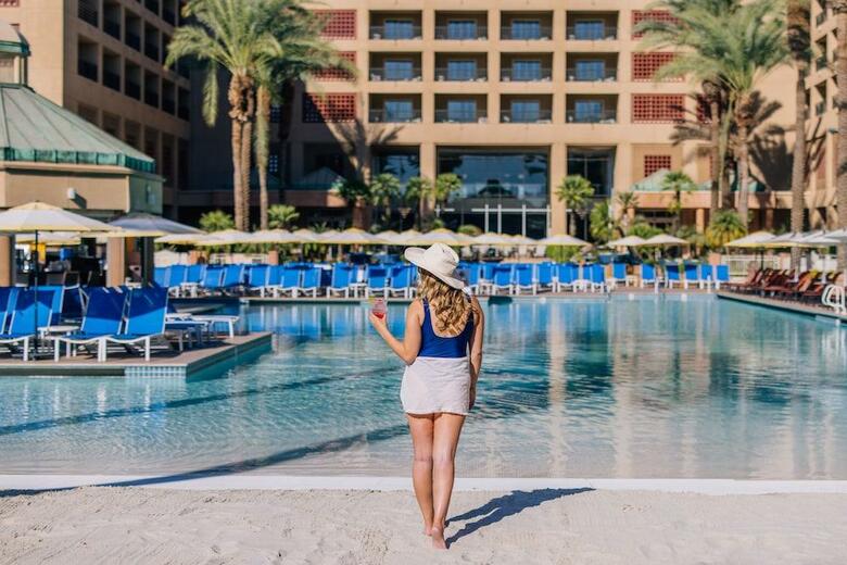 Hotel Renaissance Esmeralda