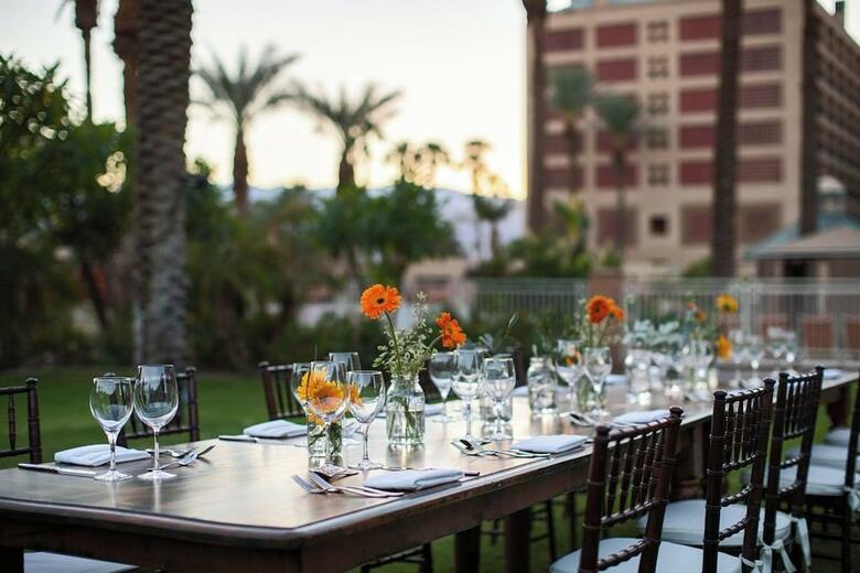 Hotel Renaissance Esmeralda