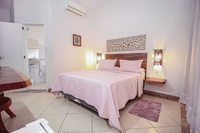 Hostal Pousada Flores Do Cerrado