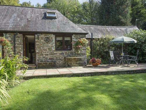 Honey House, Combebow, Lewdown
