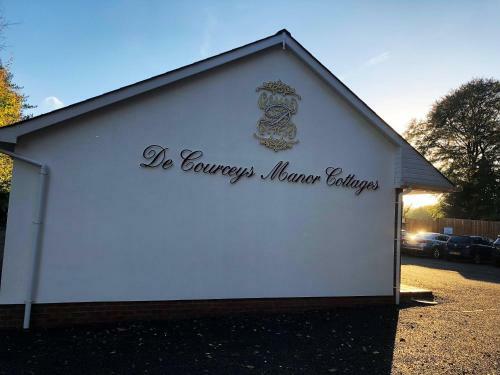 Agroturismo De Courceys Cottages