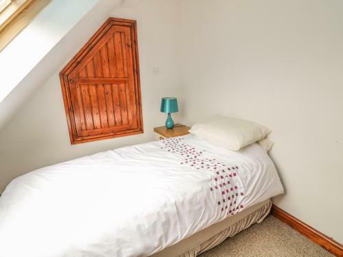 2 Stable Cottage