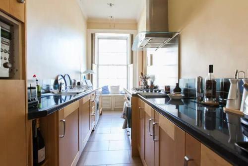 Apartamento 1 Bedroom New Town Flat Sleeps 2