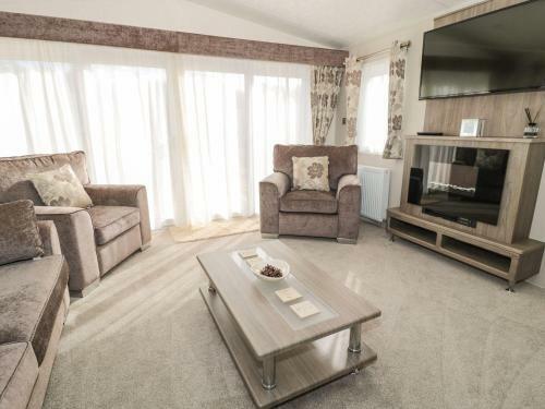 Miami Twice, Morpeth
