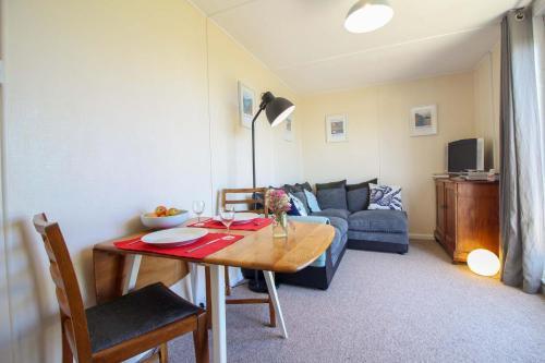 The Studio At Loe Beach