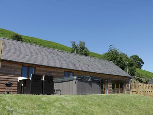 2 Beacon View Barn
