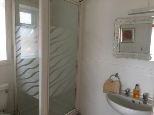 Hostal The Oak Tree Guest House