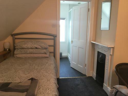 Hostal The Oak Tree Guest House