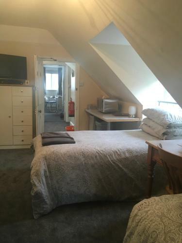 Hostal The Oak Tree Guest House
