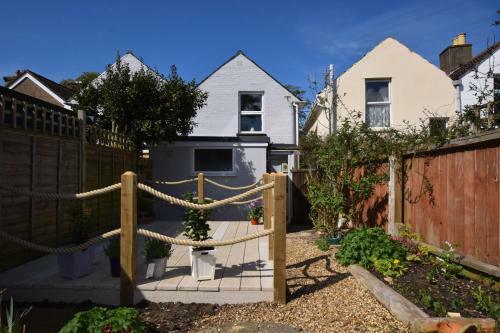 1 Ashley Cottages