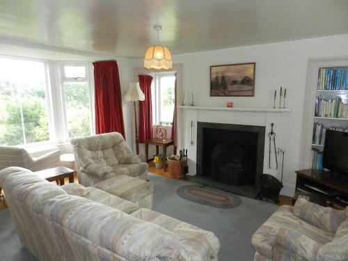 1 Craggan Cottage